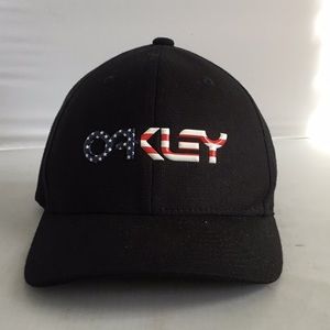 OAKLEY HAT.